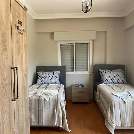Marmaris'te Oezel Havuzlu * 马尔马里斯